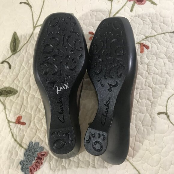 Clarks 8.5 Clog Brown Weave Toe​​​ - Picture 2 of 13